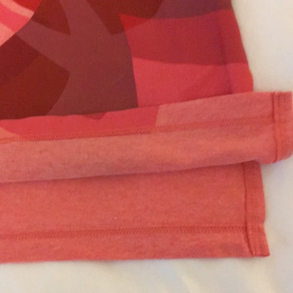 Under Armour Graphic Muscle Tank Women’s Large - Picture 5 of 5